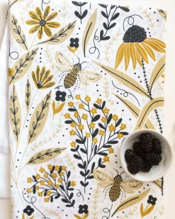 Gingiber Tea Towel Bee Garden New