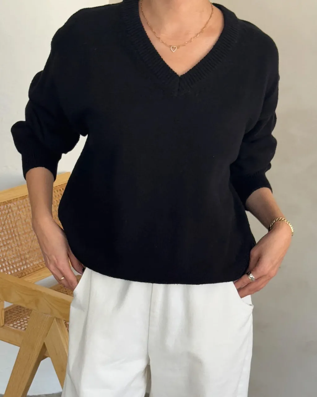 Le Bon Shoppe Gabby Cotton V-Neck Sweater - Black Outlet