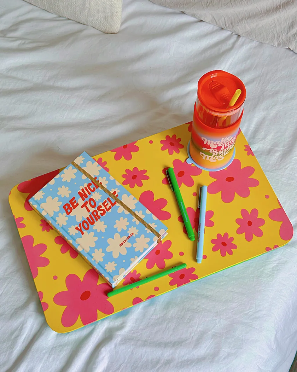 ban.do Get It Together Mini Lap Desk - Daisies Online