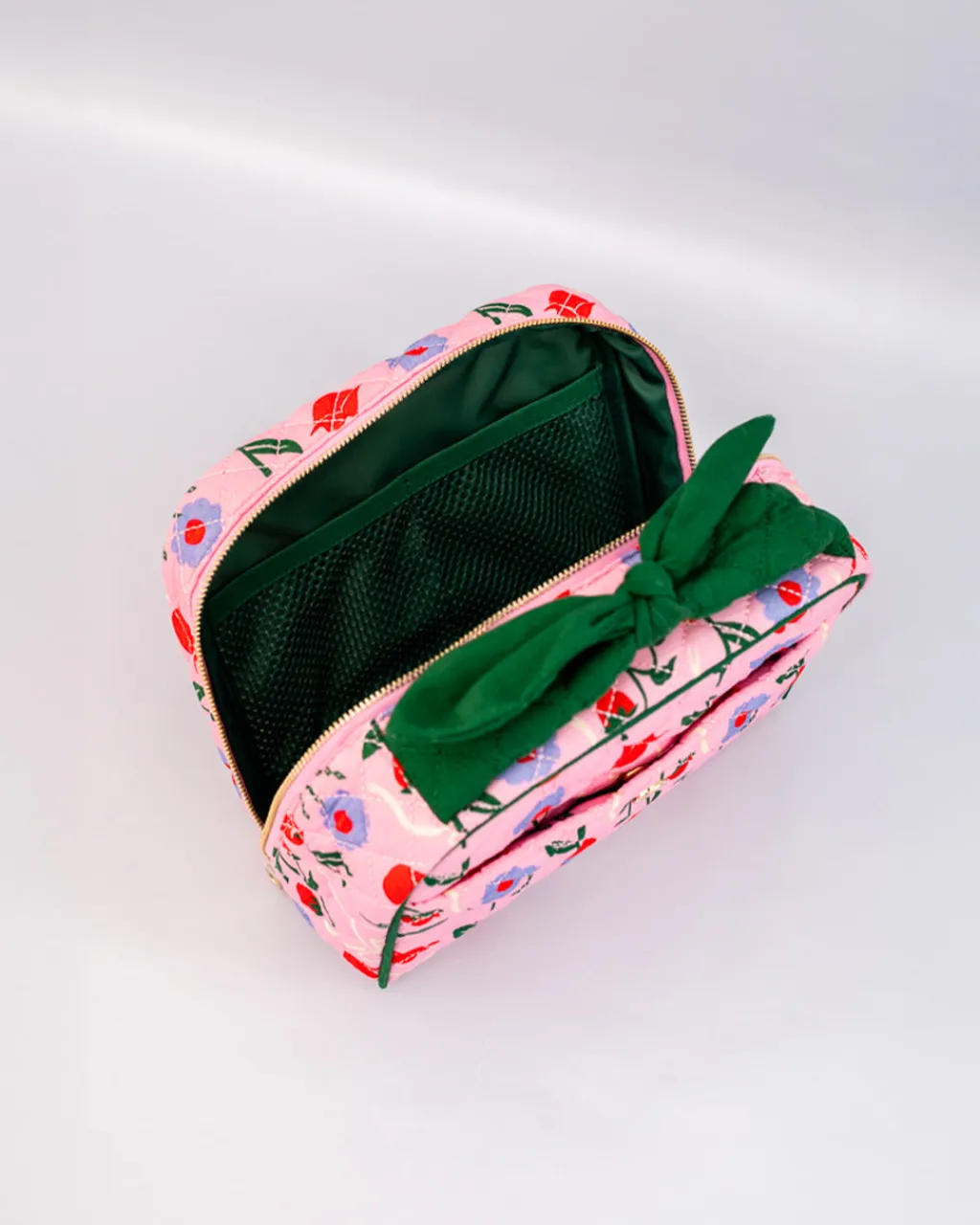 ban.do Getaway Toiletry Bag - Cherry Lips