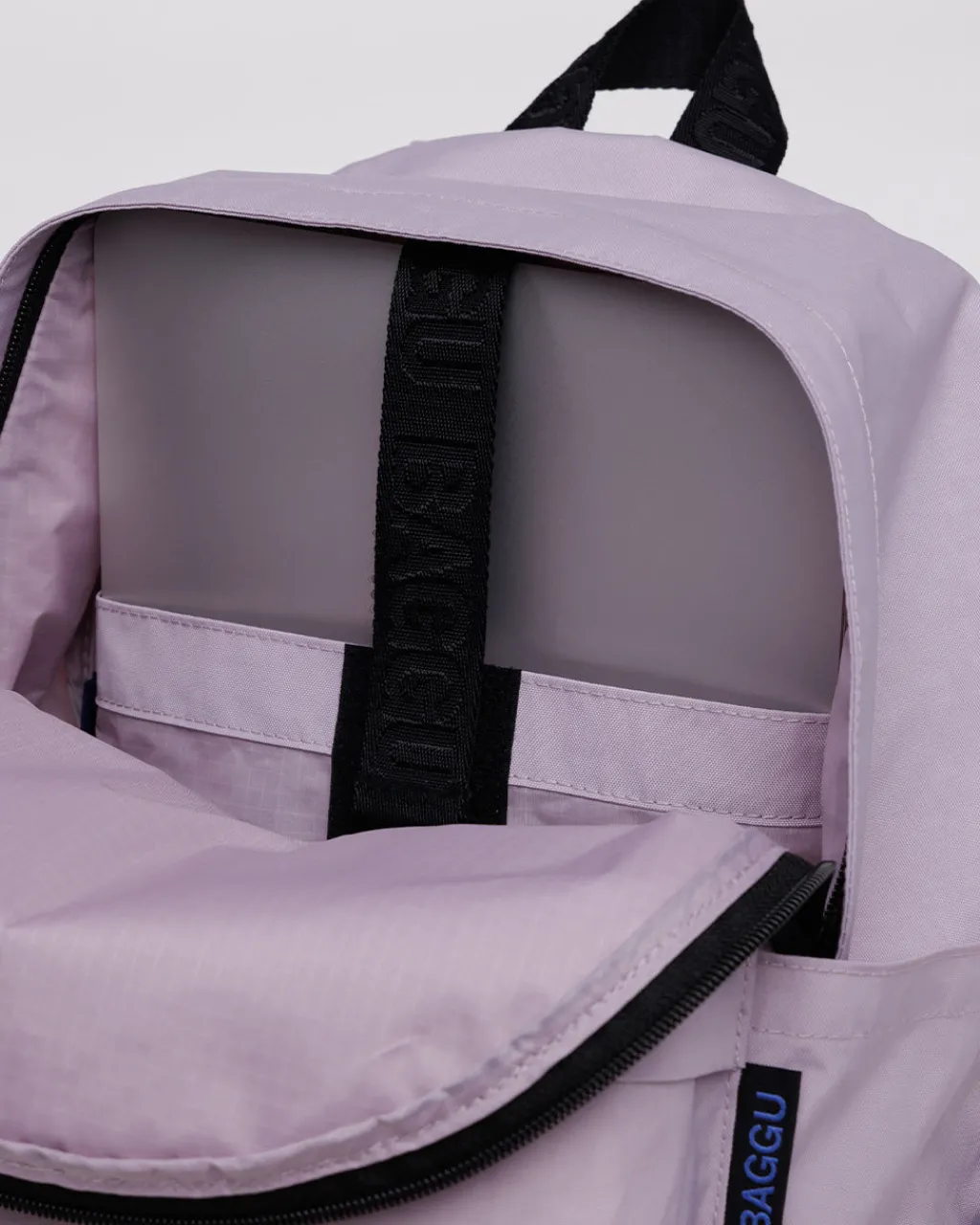 Baggu Medium Nylon Backpack - Dusty Pink