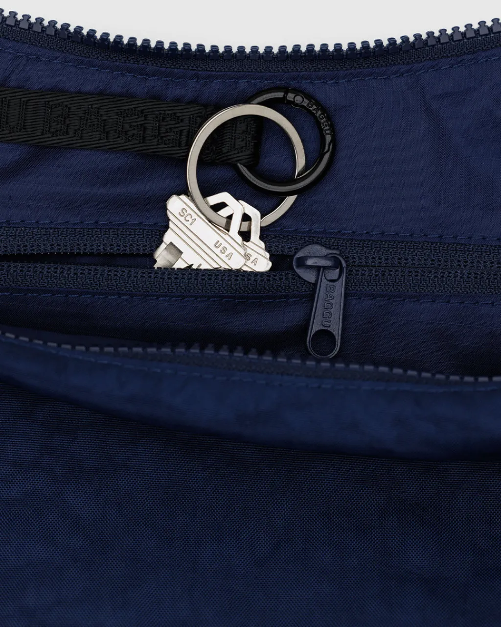 Baggu Medium Nylon Crescent Bag w/ Key Leash - Navy Best