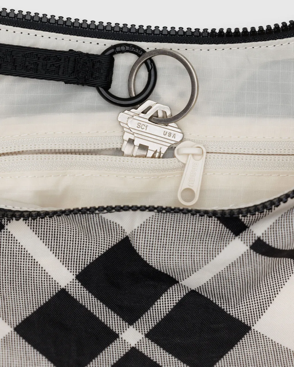 Baggu Medium Nylon Crescent Bag w/ Key Leash - Mixed Plaid Best