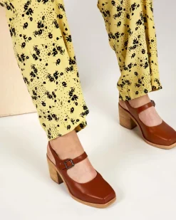 Intentionally Blank Office Clog - Cognac New
