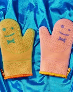 Staff The Oven Mitts New