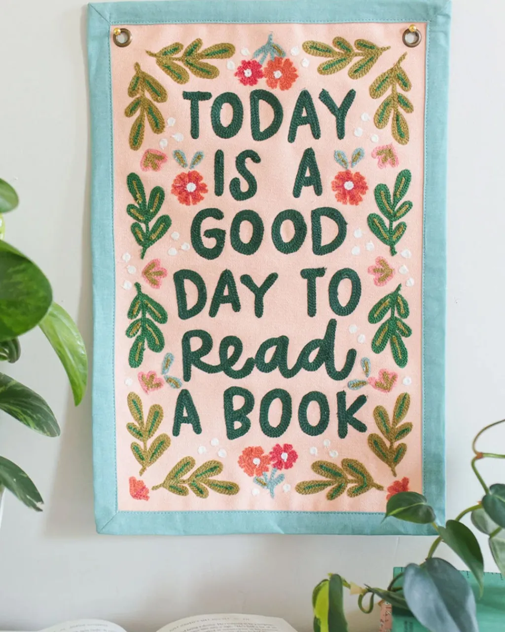 Pippi Post Today Is A Good Day To Read A Book Embroidered Canvas Banner